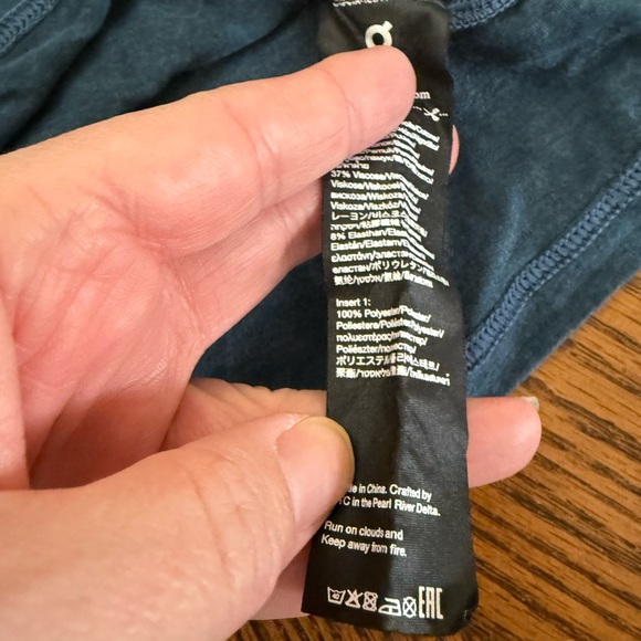 On Cloud Men's Casual Blue Tee - Picture 3 of 7